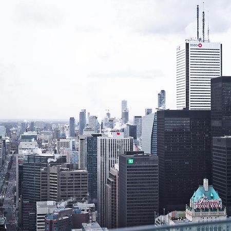 The York Boutique Suites Торонто Екстер'єр фото