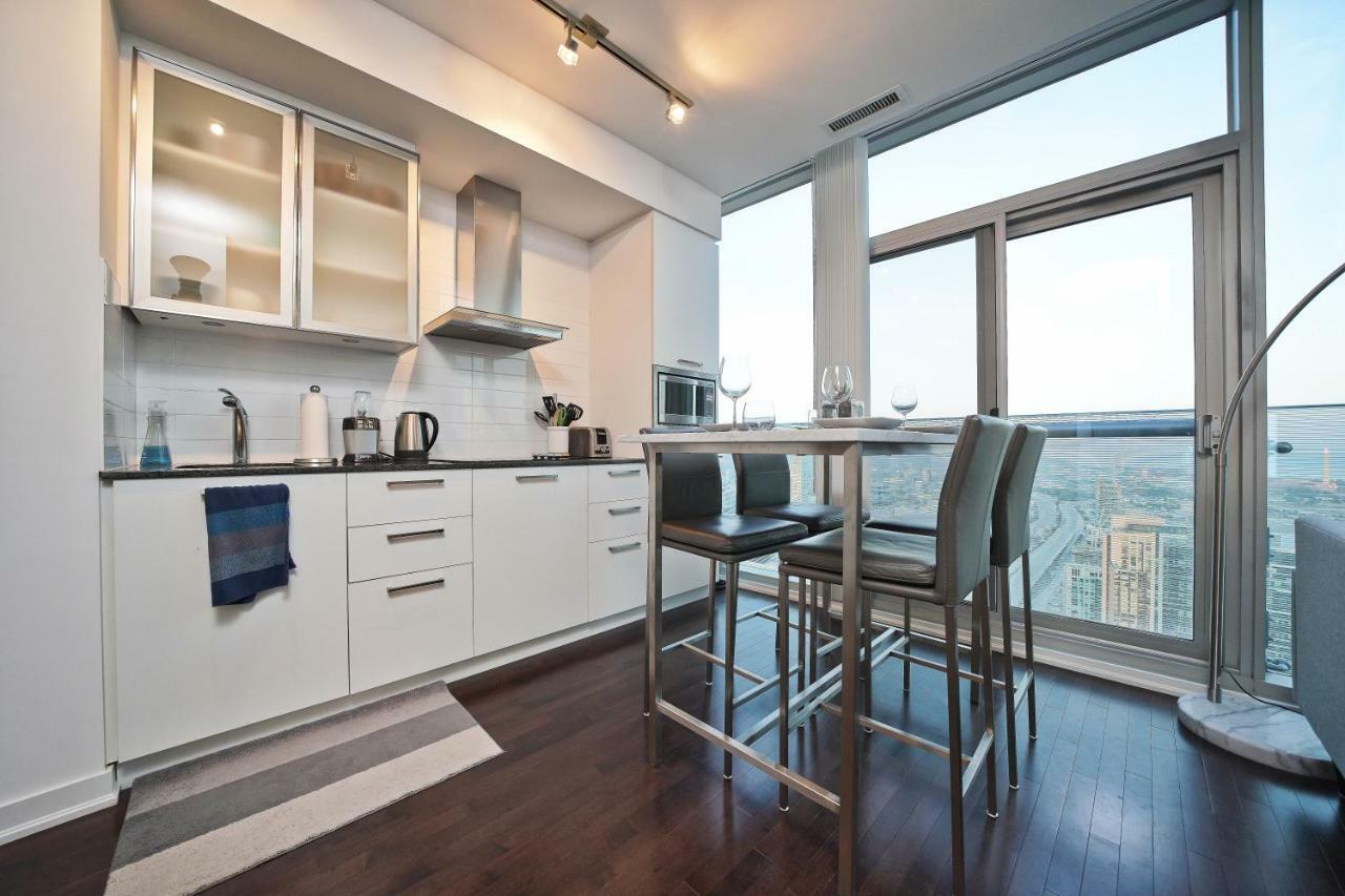 The York Boutique Suites Торонто Екстер'єр фото