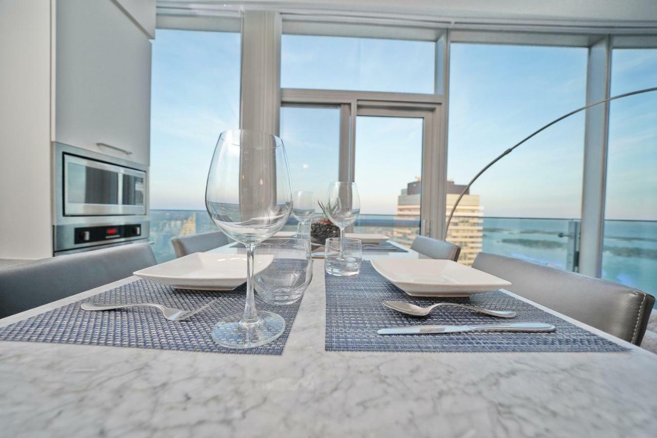 The York Boutique Suites Торонто Екстер'єр фото
