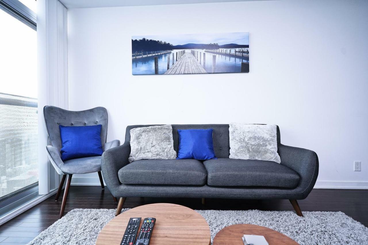 The York Boutique Suites Торонто Екстер'єр фото