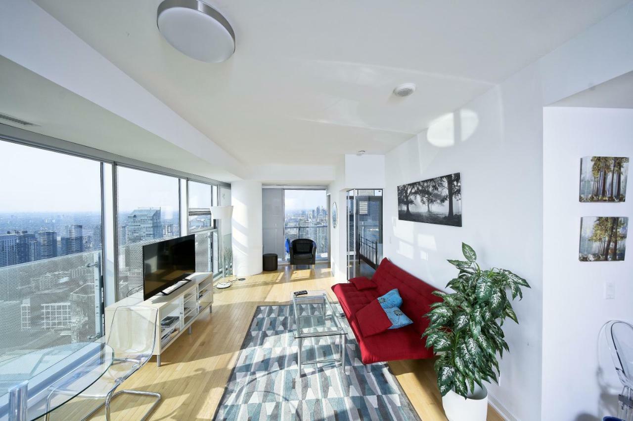The York Boutique Suites Торонто Екстер'єр фото