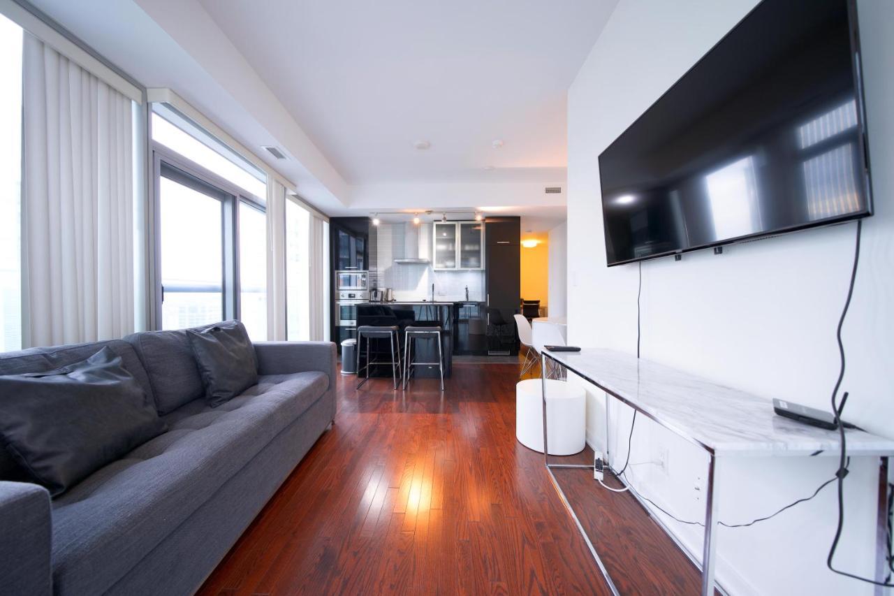 The York Boutique Suites Торонто Екстер'єр фото